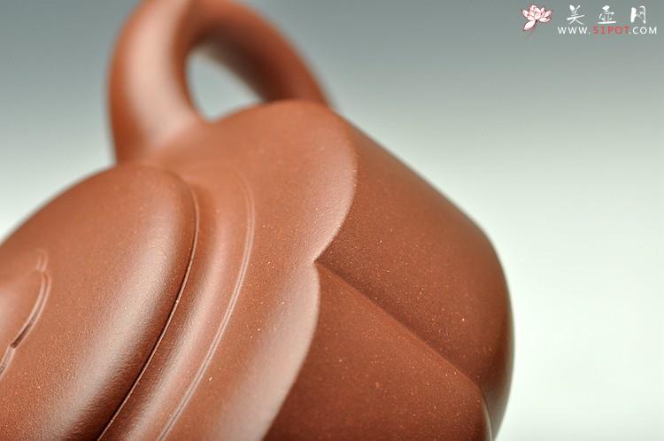 紫砂壶图片：苍劲刚遒 造型端庄大方 储俊伟精心之作 梅花周盘 5号井底槽青 - 美壶网