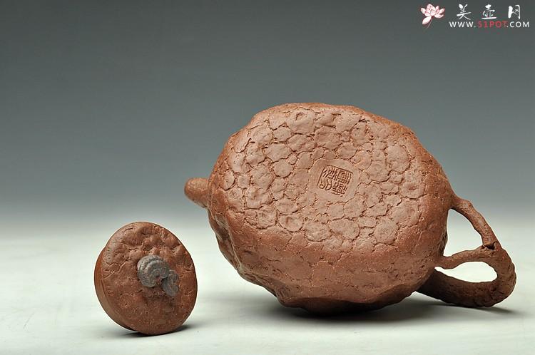 紫砂壶图片：谢多莲最新作品 薄胎 全手大龚春套壶 - 美壶网