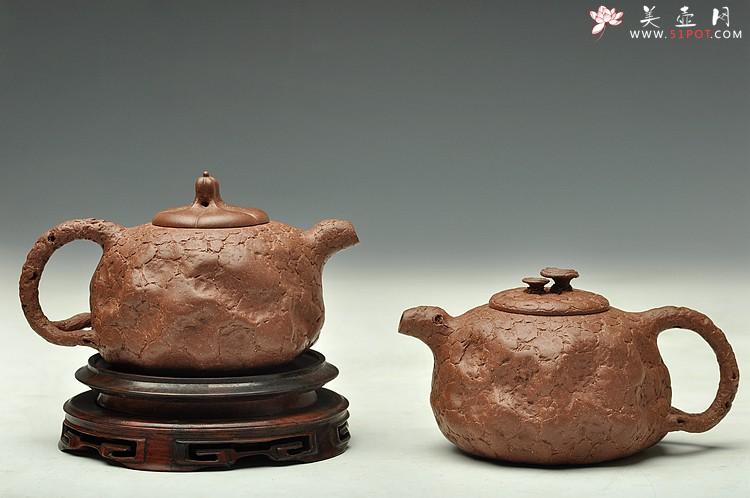 紫砂壶图片：谢多莲最新作品 全手薄胎龚春对壶 古朴 周正协调 - 美壶网