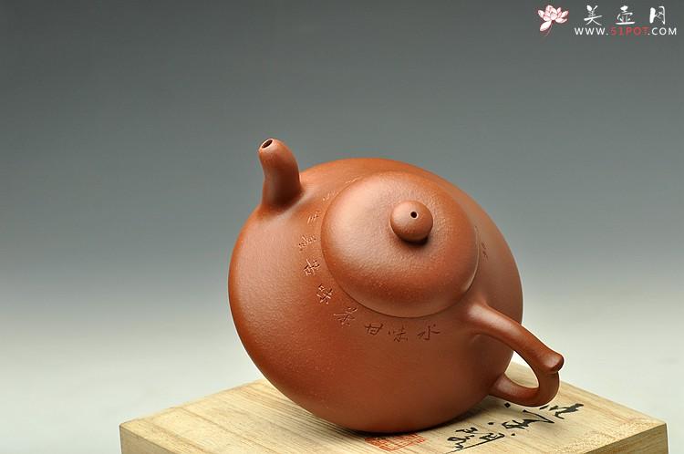 紫砂壶图片:古朴韵雅 张听刚装饰 全手曼生石础 梨皮紫泥 - 美壶网