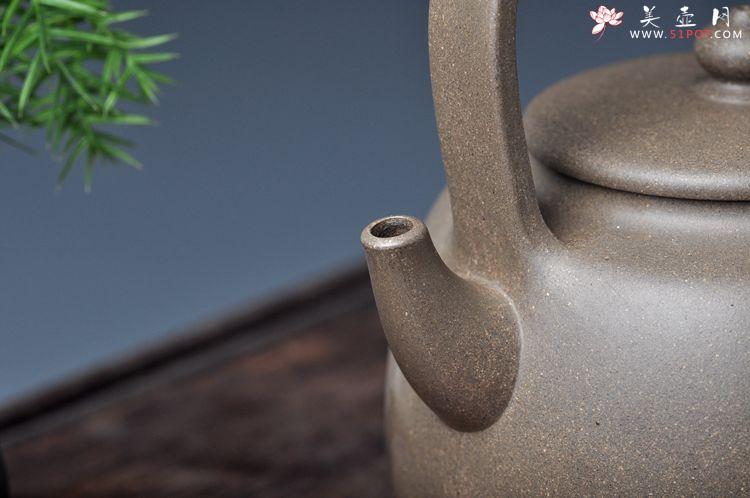 紫砂壶图片：邵家俊扛鼎之作 浑然天成  全手散氏提梁 国助和石精刻 - 美壶网