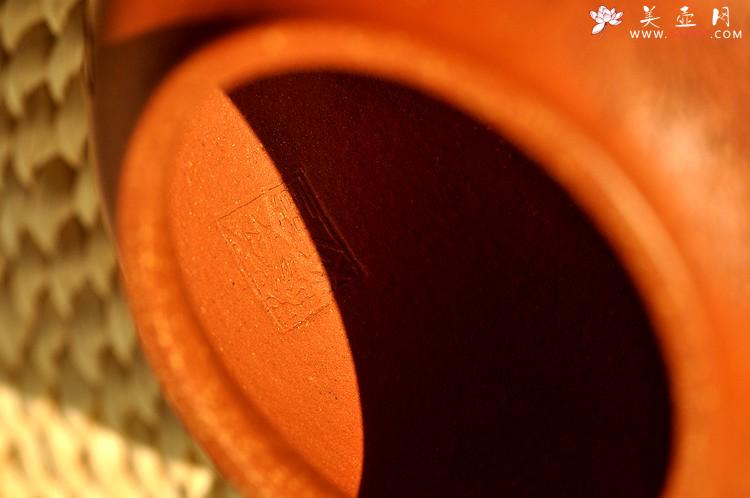 紫砂壶图片：饱满圆润 优质降坡泥 全手灵丰 遥想兰亭下清风满竹林 - 美壶网