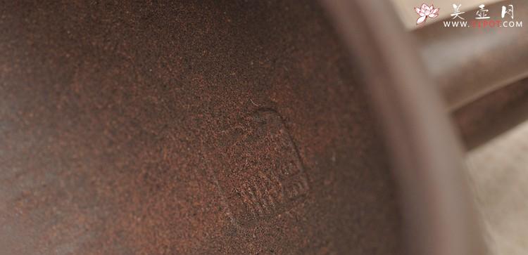 紫砂壶图片：王建源、王宝鹏联袂装饰 黄玲玲执刀 瞿斌全手新品 君缘 文人壶 - 美壶网