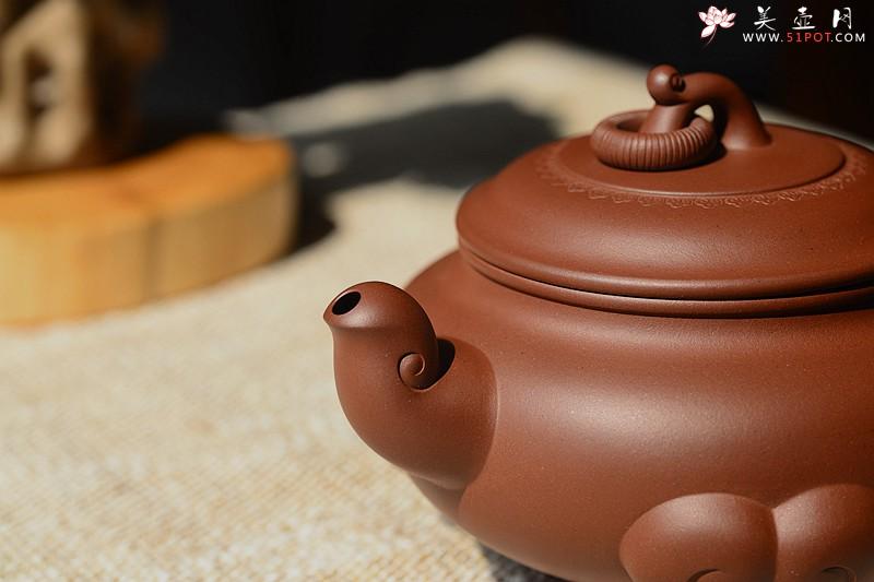 紫砂壶图片：沉稳大气 精美之作 动感十足  吉祥如意 - 美壶网