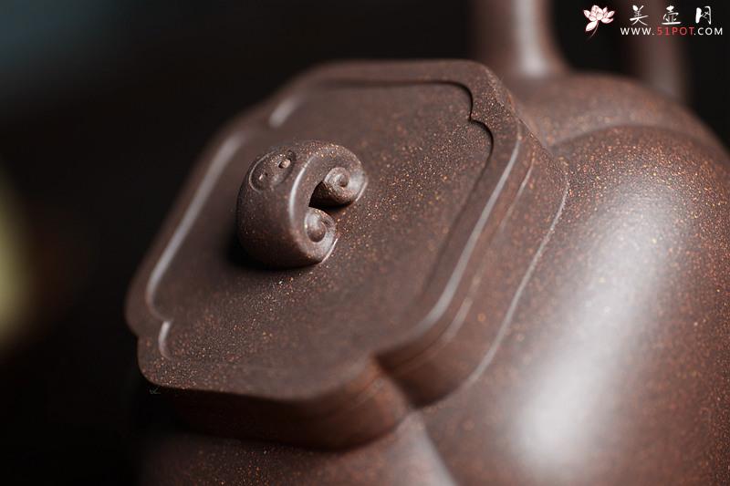 紫砂壶图片：何卫枫甲午新作 东方古韵 筋囊佳器 全手太极如意 - 美壶网