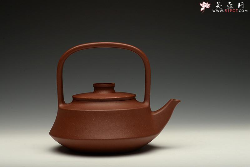 紫砂壶图片：潘小东甲午年新作 潜力派 全手玉带提梁 智行方圆 颇有难度 - 美壶网
