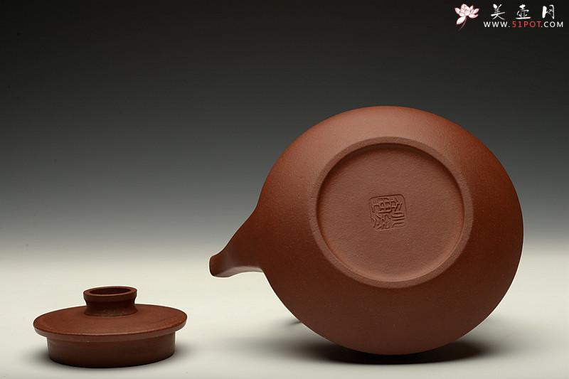 紫砂壶图片：潘小东甲午年新作 潜力派 全手玉带提梁 智行方圆 颇有难度 - 美壶网