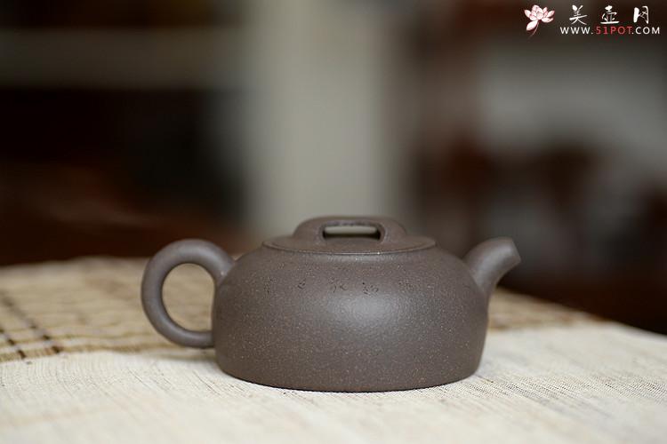 紫砂壶图片：经典不传统 全手圆踪 文气小壶 刘世涛自撰壶铭~ - 美壶网