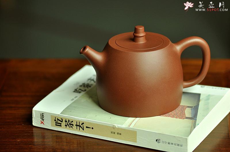 紫砂壶图片：顾氏遗风 精品代表作 全手大品汉铎 挺拔俊美 夏日畅饮~ - 美壶网