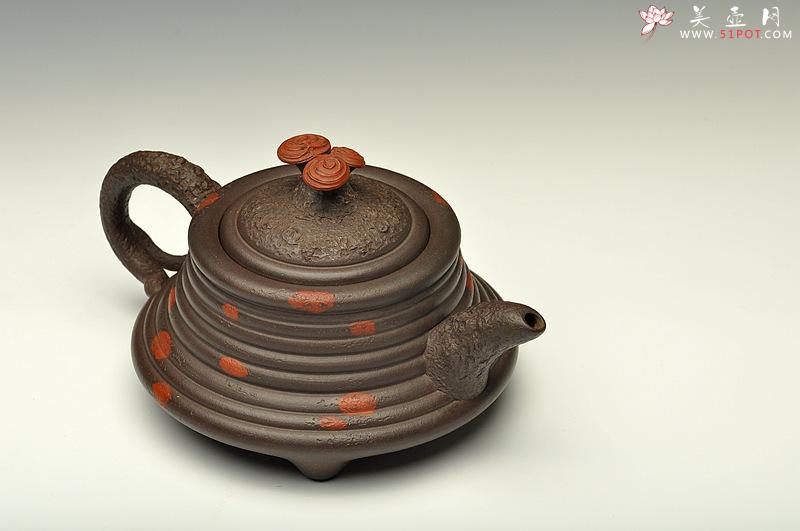 紫砂壶图片：花货实力派孙伟强作品  徐汉棠风格之福寿延年 灵芝壶 雄厚蕴古 - 美壶网