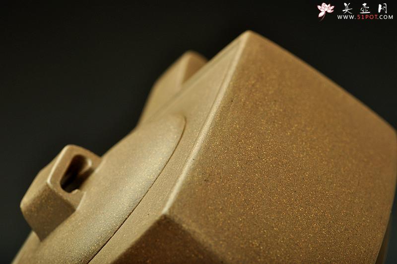 紫砂壶图片：方圆之精妙 优质青段 挺拔刚正 全手精工砂四方 经典代表作 - 美壶网