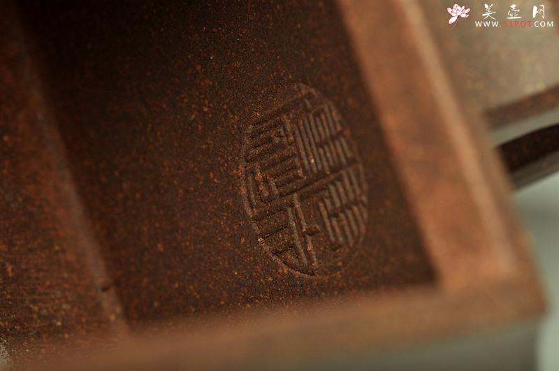 紫砂壶图片：厚重大气  全手琮鼎四方 - 美壶网