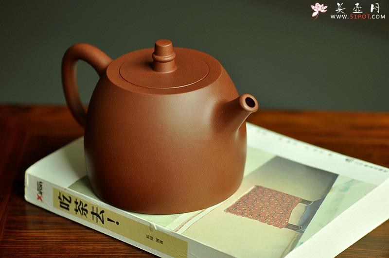 紫砂壶图片：顾氏遗风 精品代表作 全手大品汉铎 挺拔俊美 夏日畅饮~ - 美壶网