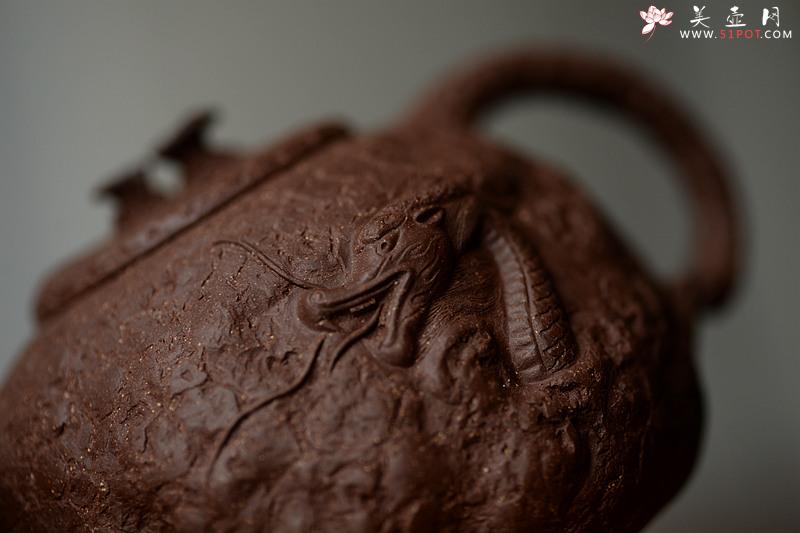 紫砂壶图片：古拙大气  全手游龙龚春 谢多莲最新作品 - 美壶网