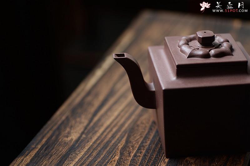 紫砂壶图片：托款仿老壶 清乾隆风格 全手四方 欣赏 - 美壶网