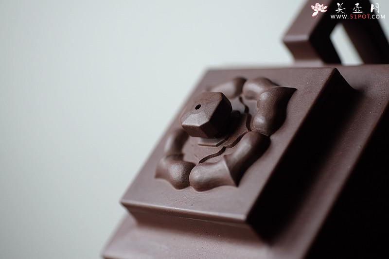 紫砂壶图片：托款仿老壶 清乾隆风格 全手四方 欣赏 - 美壶网