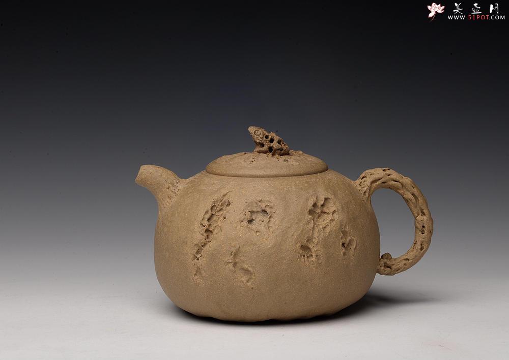 紫砂壶图片：肌理丰富 拙味~ 全手薄胎龚春 金蟾~沧桑质感 - 美壶网