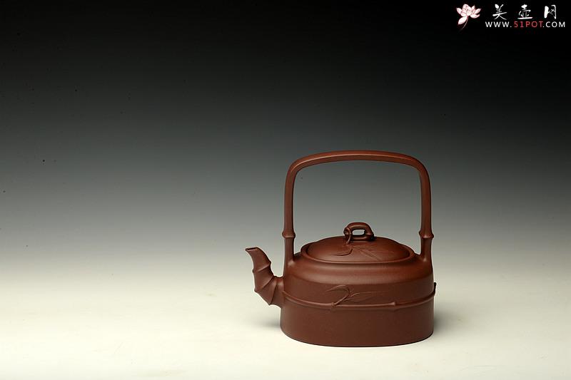 紫砂壶图片：方圆堂许嘉年实力之作 全手工大赛作品 全手智竹提梁 方圆花器结合 - 美壶网