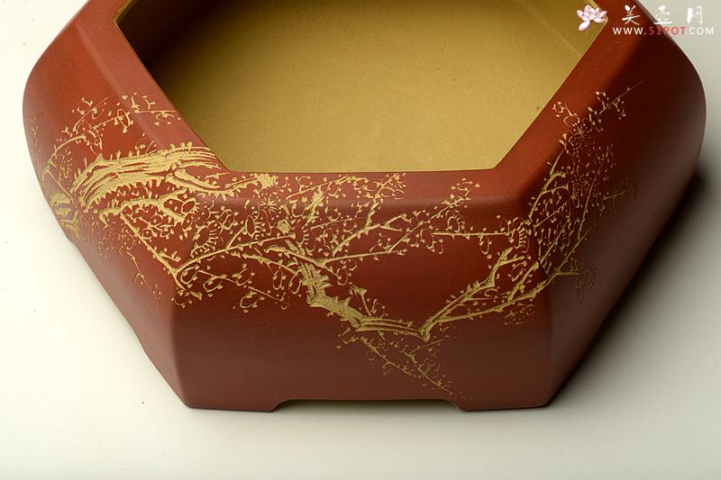 紫砂壶图片：陆轶舟精品代表作 全手六方水洗  刀法精炼层次分明 - 美壶网