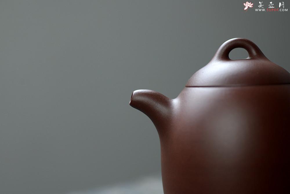 紫砂壶图片：陈腐老紫泥 稳重大方 做工精致 全手秦权 潜力艺人 - 美壶网