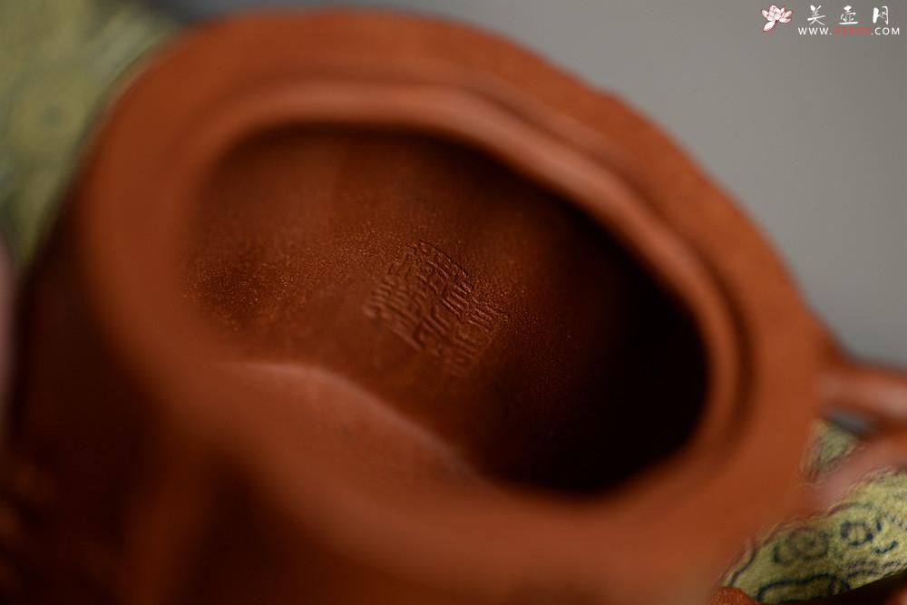 紫砂壶图片：单志萍甲午新作 极赋沧桑 全手梅影 颇有新颖~ - 美壶网