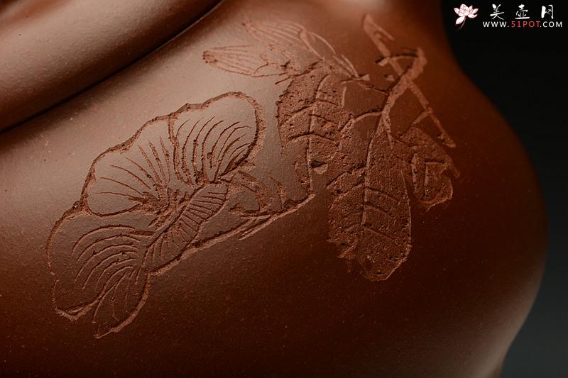 紫砂壶图片：何健作品 毛国强装饰 全手三足乳鼎 强强联合 值得珍藏~ - 美壶网