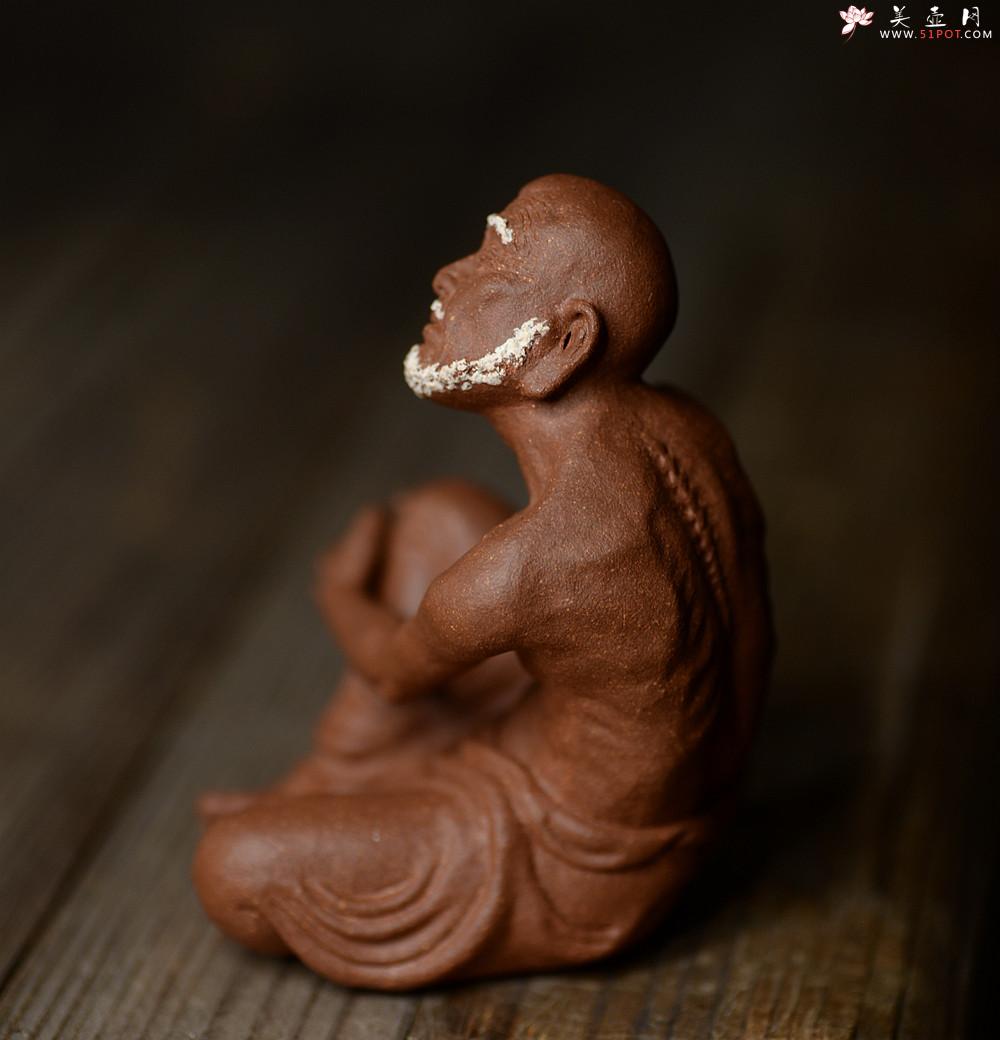 紫砂壶图片：全手雕塑 栩栩如生 精品养心罗汉 - 美壶网