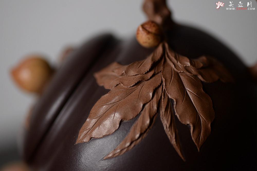 紫砂壶图片：原创作品 孙伟强张新亚合作 寿桃 饱满大气 贴叶精湛 - 美壶网