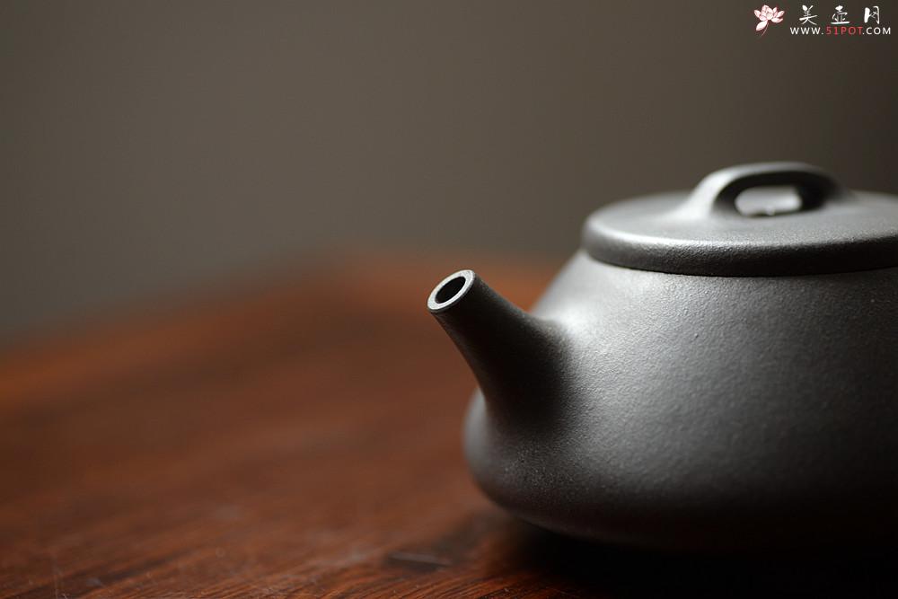 紫砂壶图片：周斌新作 知秋精炼刀法 蕉阴浓处烹新茶 全手大口石瓢 - 美壶网