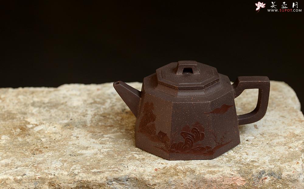 紫砂壶图片：泥绘通景山水 工整挺拔 全手高八方  - 美壶网