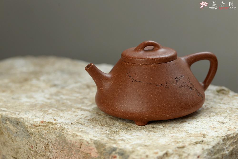 紫砂壶图片：优质降坡泥 文气全手石瓢 骨肉均挺之精品   - 美壶网