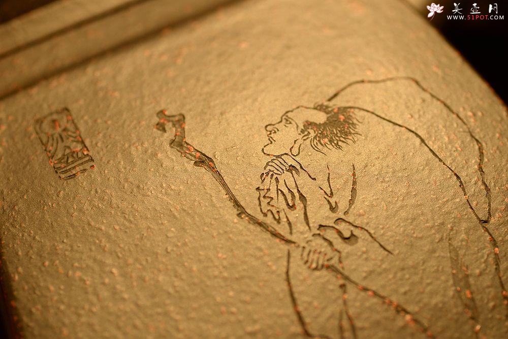 紫砂壶图片：顾文君、黄玲玲合作 高俊古朴 黑料浑厚  全手大汉方 - 美壶网