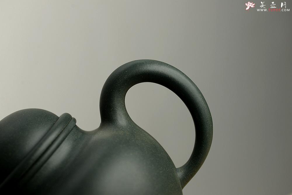 紫砂壶图片：深得其味 民国绿泥 全手寿珍掇球 霸气 经典再现 - 美壶网