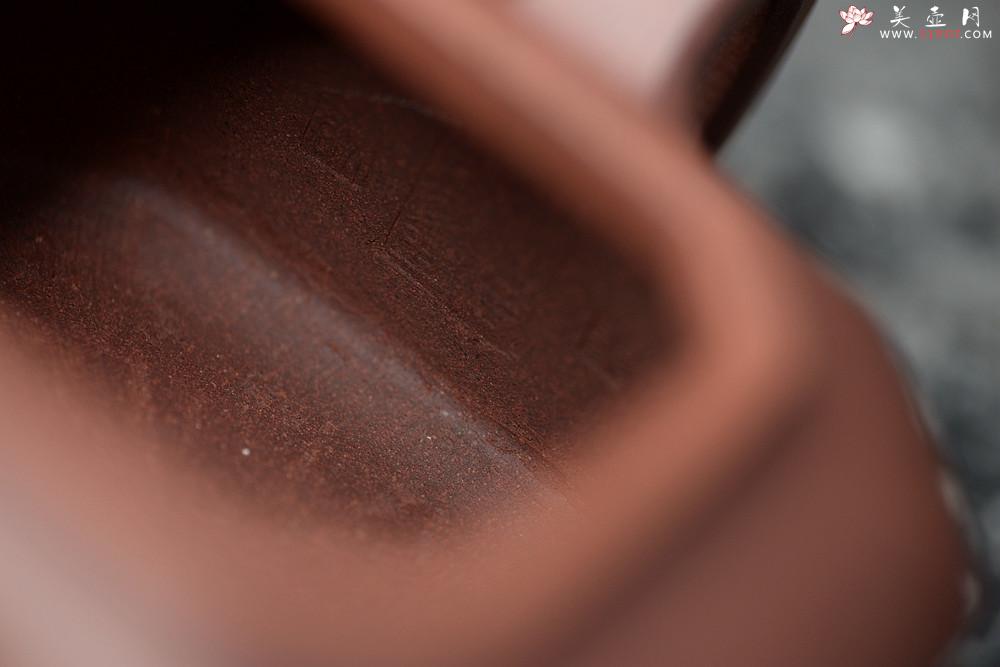 紫砂壶图片：顾文君新品 传统经典 线条挺拔 全手八方侧角 - 美壶网