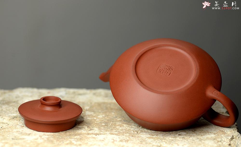 紫砂壶图片:潘小东潜力派 全手铺砂玉带 智行方圆 颇有难度 - 美壶网