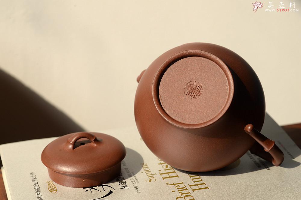 紫砂壶图片：潘丹初原创‘秀气’系列之春竹 纯净底槽青  婉约清秀 行简意足 - 美壶网