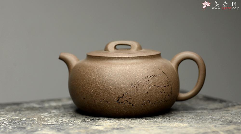 紫砂壶图片：国师和石精心装饰 邵家俊全手青段大归隐 浑厚古朴 文气雅致 - 美壶网