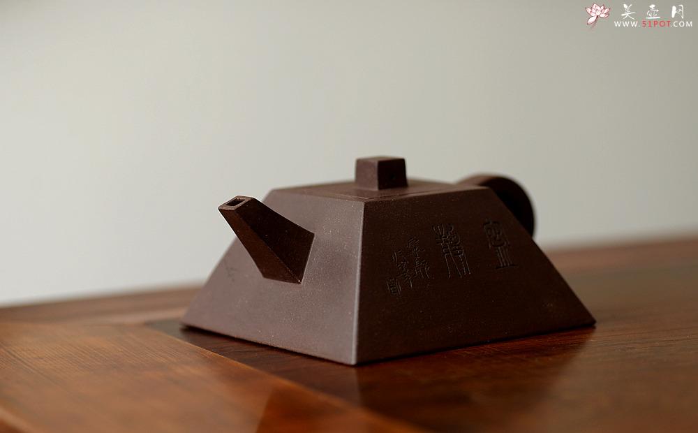 紫砂壶图片： 线条挺拔  全手镶片升方 优质紫泥 - 美壶网