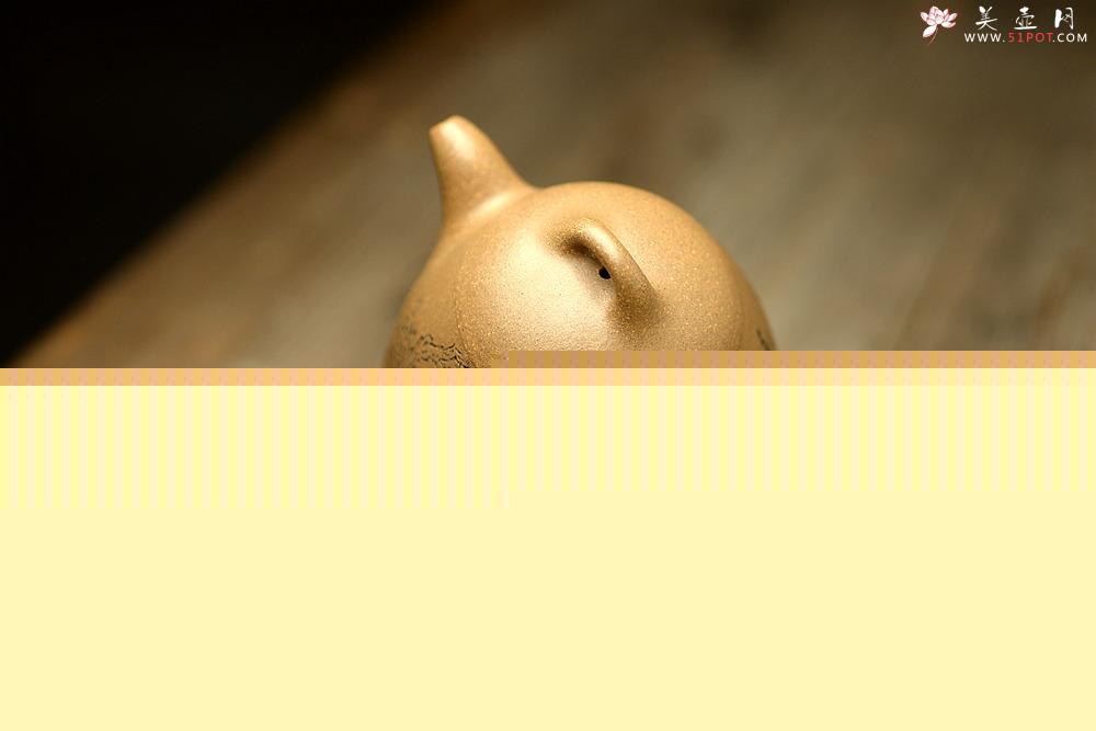 紫砂壶图片：张听刚装饰 朴素敦厚 大气 全手大秦权 高寿仙鹤 - 美壶网