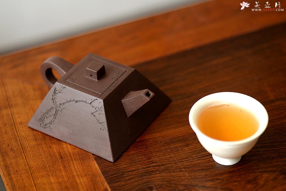 紫砂壶图片： 线条挺拔  全手镶片升方 优质紫泥 - 美壶网