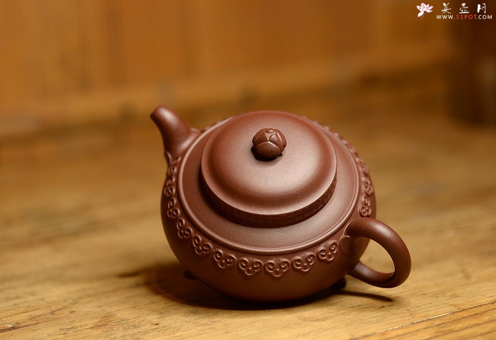 紫砂壶图片：雄浑凝练 精神气韵 扛鼎之作 全手大云肩如意 - 美壶网