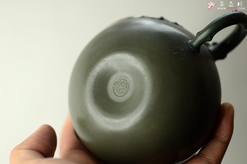 紫砂壶图片：原创作品 孙伟强张新亚合作 辣椒 红红火火 贴叶精湛细腻 - 美壶网