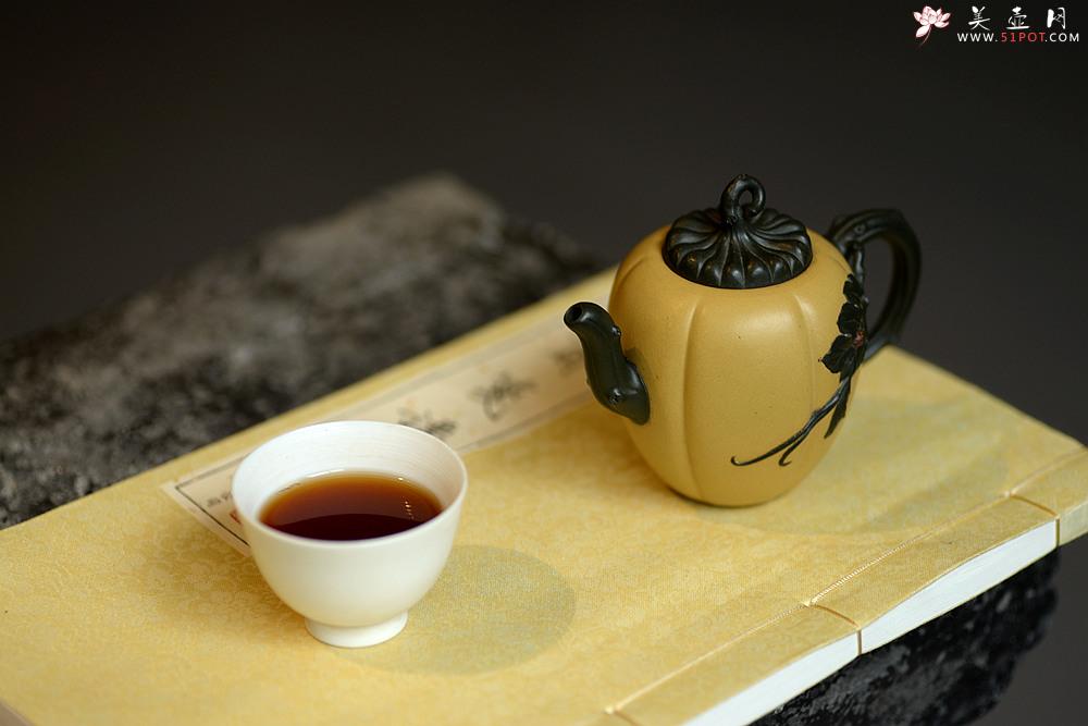 紫砂壶图片：原创作品 本段小金瓜 灵巧曼妙 夏日利器 孙伟强张新亚合作 - 美壶网