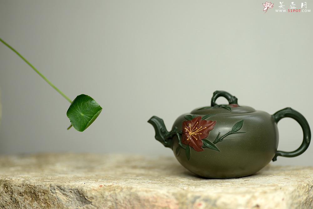 紫砂壶图片：原创作品 孙伟强张新亚合作 映山红 别有风韵~贴叶精湛 - 美壶网