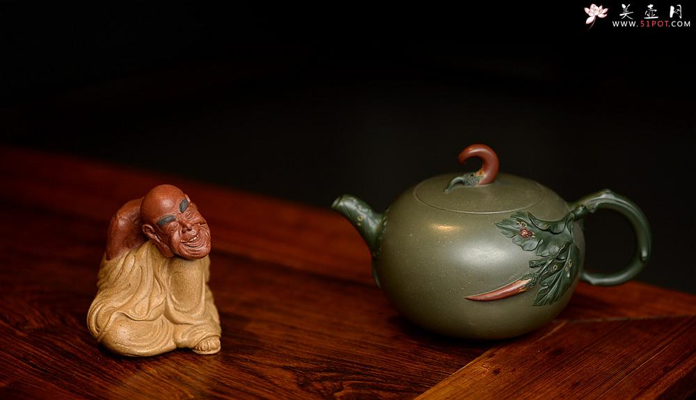 紫砂壶图片：原创作品 孙伟强张新亚合作 辣椒 红红火火 贴叶精湛细腻 - 美壶网