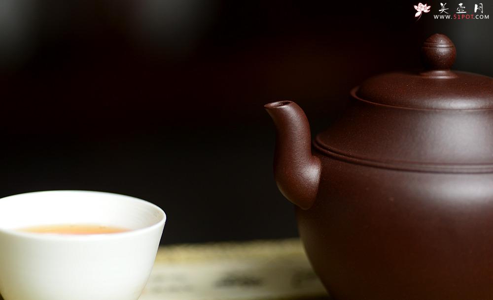 紫砂壶图片：钱琴芳全手新作 挺拔俊秀 韵味独特 汉风 经典作品 - 美壶网