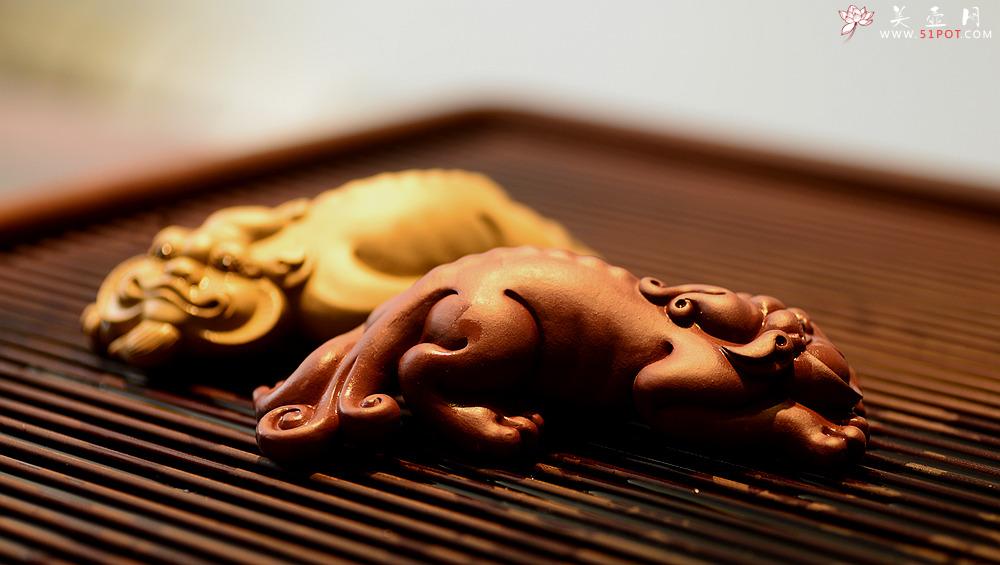 紫砂壶图片：美壶特惠 做工精细 生动传神 貔貅~~茶盘尤物 - 美壶网