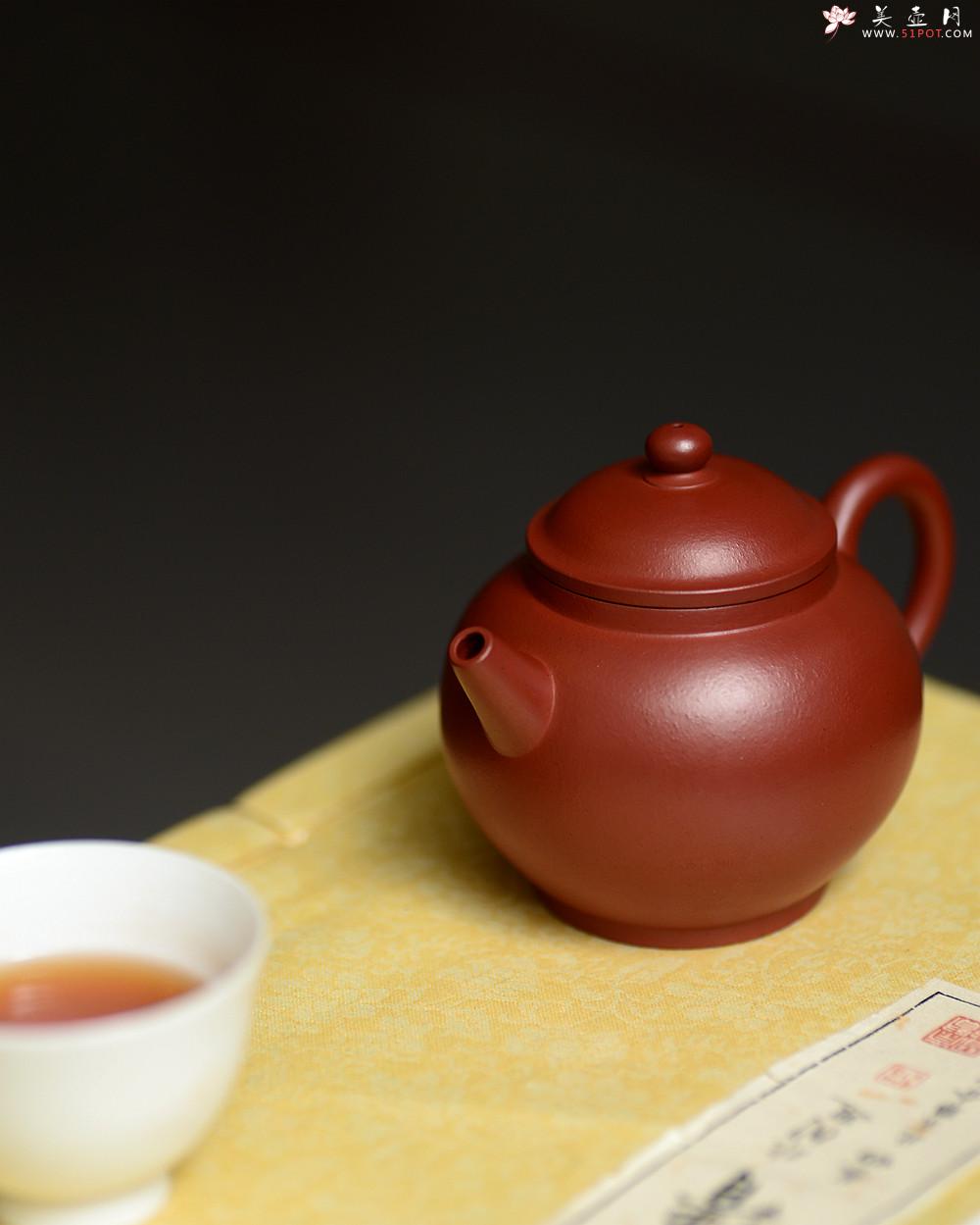 紫砂壶图片：夏日杀茶利器 红袍朱泥 全手小巨轮珠 型制可人 炮管直流 - 美壶网