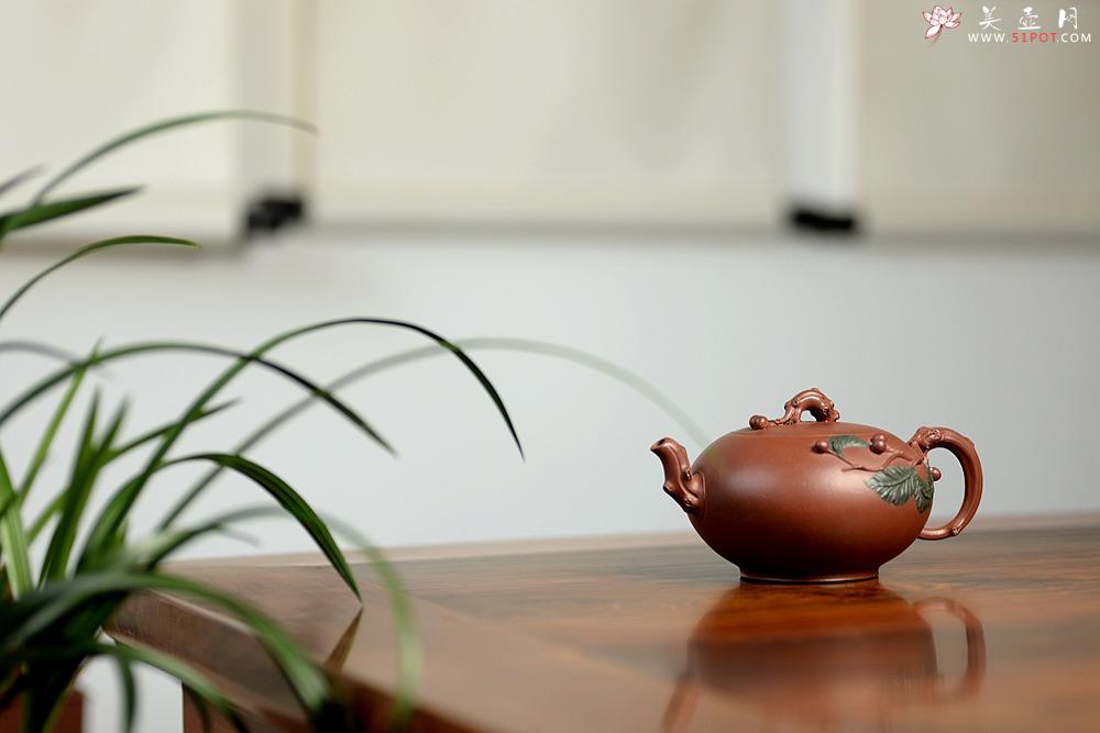 紫砂壶图片：红豆生南国 春来发几枝  孙伟强张新亚合作 原创作品 红豆  - 美壶网