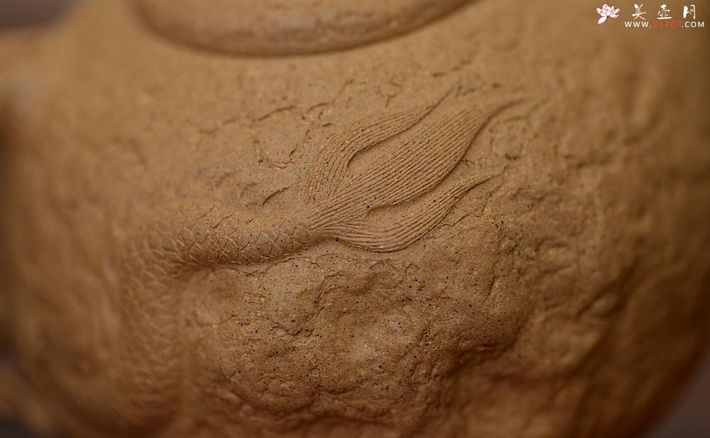 紫砂壶图片：谢多莲全手精品 游龙龚春 古朴之味 游龙生动逼真  - 美壶网